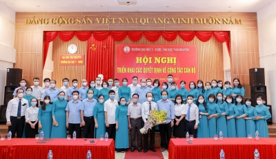 Trường Đại học Y - Dược, Tải goo88
: Hội nghị triển khai các Quyết định về công tác Cán bộ